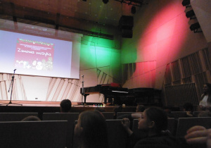 Baner z napisem zimowa muzyka.