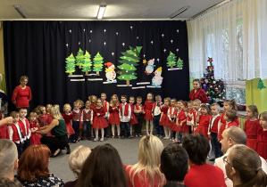 Dzieci z grupy I i II.